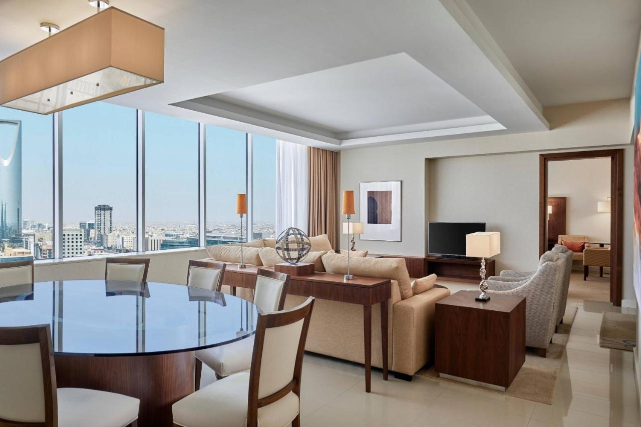 Courtyard By Marriott Riyadh Olaya Eksteriør billede