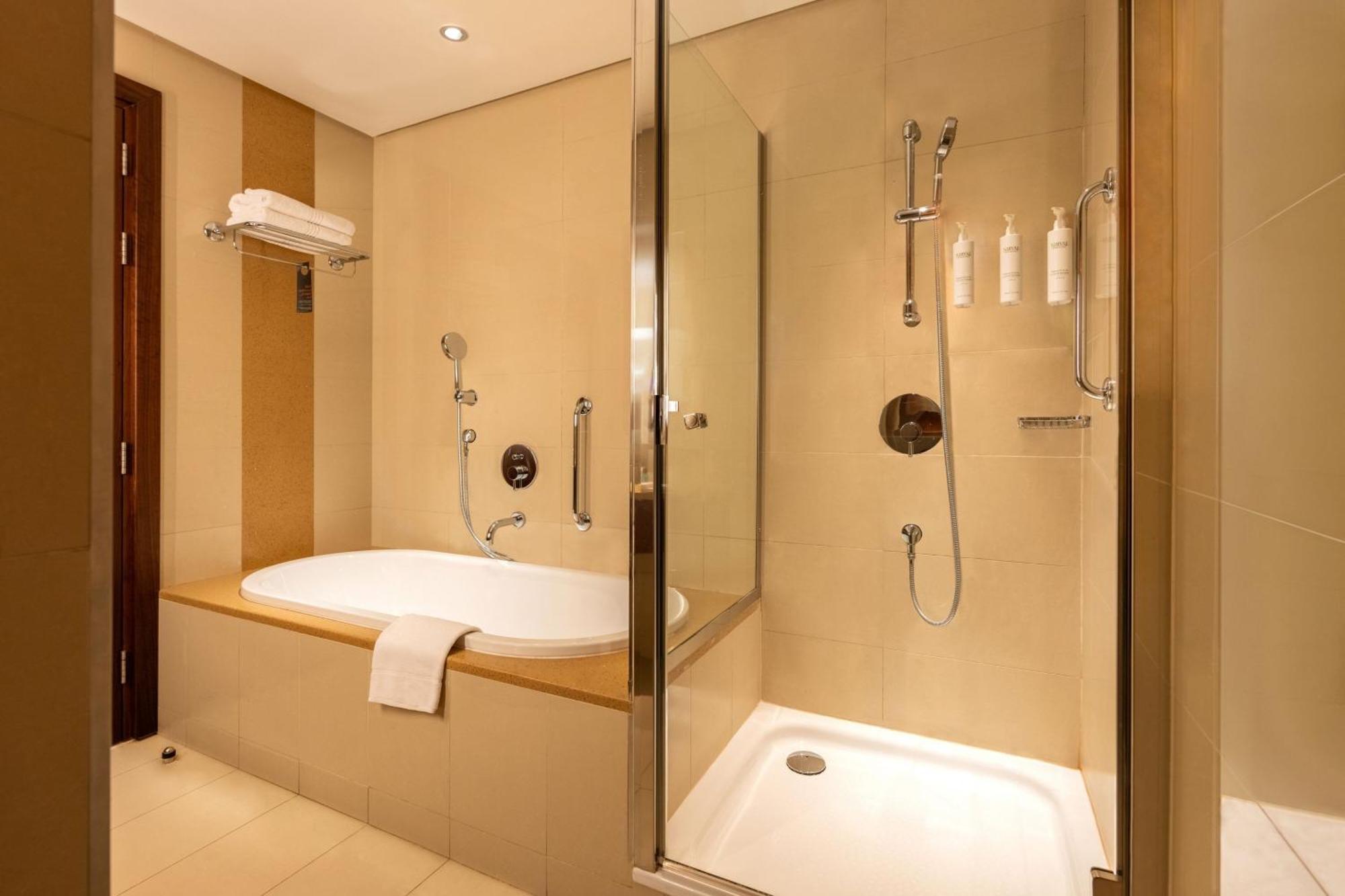 Courtyard By Marriott Riyadh Olaya Eksteriør billede