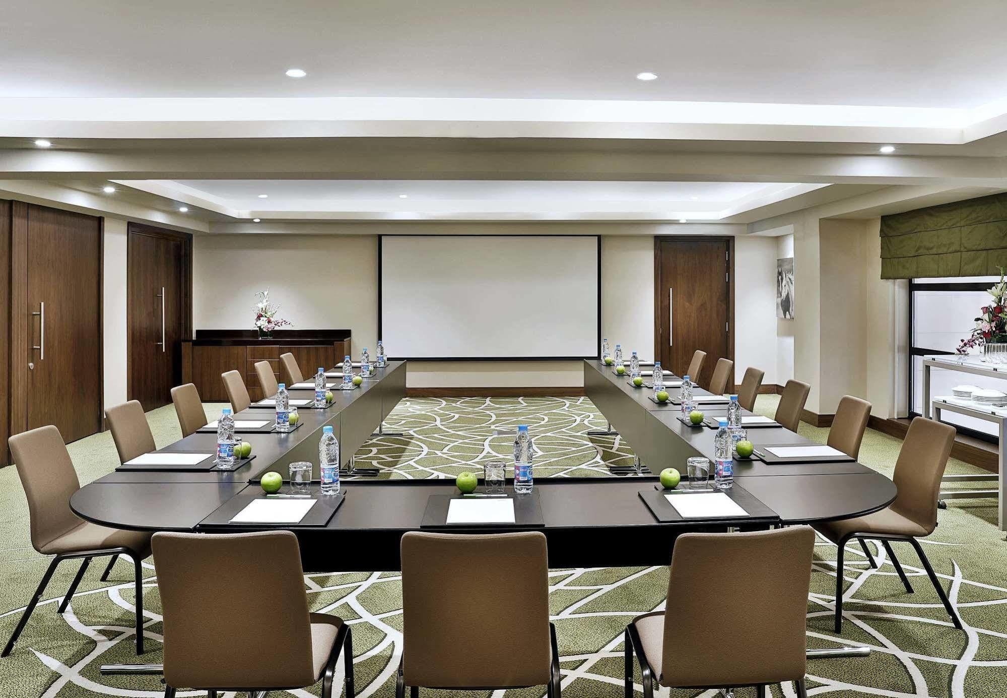 Courtyard By Marriott Riyadh Olaya Eksteriør billede